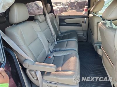 Zdjęcie 11 z 16 samochodu: 2017 HONDA ODYSSEY EXL VIN:5FNRL5H65HB011299 - miniatura