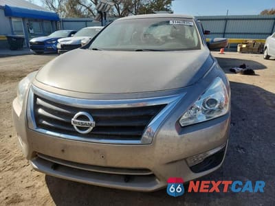 Piąte zdjęcie samochodu w środku: 2015 NISSAN ALTIMA 2.5 S VIN:1N4AL3AP6FC412316 - miniatura