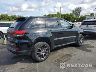 Trzecie zdjęcie samochodu z tyłu: 2021 JEEP GRAND CHEROKEE OVERLAND VIN:1C4RJFCT6MC672422 - miniatura