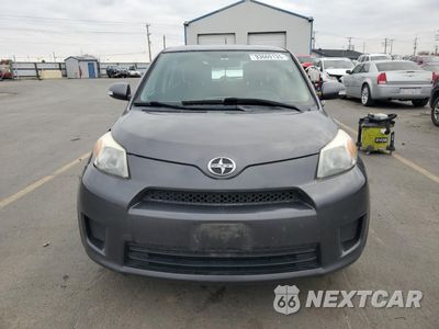 Piąte zdjęcie samochodu w środku: 2011 TOYOTA SCION XD VIN:JTKKU4B48B1013010 - miniatura