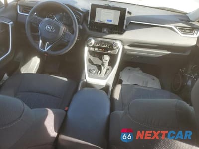 Zdjęcie 8 z 13 samochodu: 2025 TOYOTA RAV4 HYBRID XLE VIN:4T3RWRFV2SU197815 - miniatura