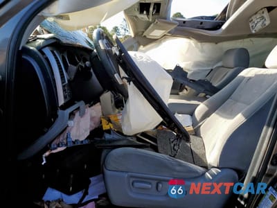 Zdjęcie 7 z 14 samochodu: 2016 TOYOTA SEQUOIA SR5 VIN:5TDBW5G18GS130540 - miniatura