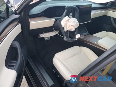 Zdjęcie 8 z 14 samochodu: 2025 TESLA MODEL S VIN:5YJSA1E51SF549355 - miniatura