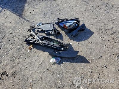 Zdjęcie 12 z 13 samochodu: 2018 MERCEDES-BENZ E 300 VIN:WDDZF4JB3JA477780 - miniatura