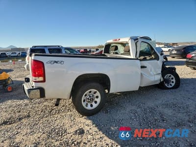 Trzecie zdjęcie samochodu z tyłu: 2010 GMC SIERRA K1500 VIN:1GTPKTEA3AZ291022 - miniatura