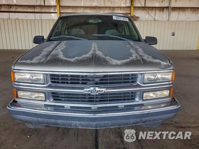 Piąte zdjęcie samochodu w środku: 1999 CHEVROLET TAHOE C1500 VIN:1GNEC13R2XJ542855 - miniatura