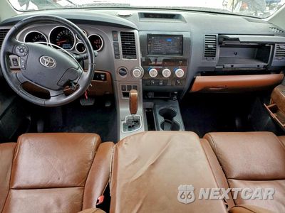 Zdjęcie 8 z 11 samochodu: 2012 TOYOTA TUNDRA DOUBLE CAB LIMITED VIN:5TFBY5F17CX269896 - miniatura
