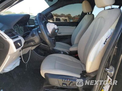 Zdjęcie 7 z 12 samochodu: 2018 BMW X1 XDRIVE28I VIN:WBXHT3C39J3F04165 - miniatura
