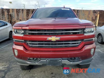Piąte zdjęcie samochodu w środku: 2017 CHEVROLET SILVERADO K1500 HIGH COUNTRY VIN:3GCUKTEJ0HG422856 - miniatura