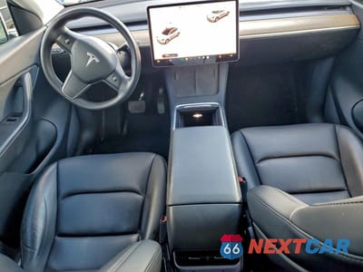 Zdjęcie 8 z 12 samochodu: 2022 TESLA MODEL Y VIN:7SAYGAEE7NF383438 - miniatura