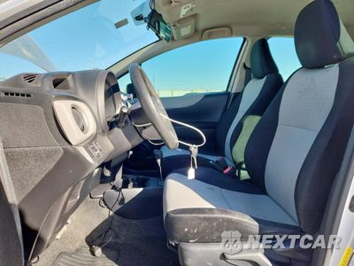 Zdjęcie 7 z 15 samochodu: 2012 TOYOTA YARIS VIN:JTDKTUD35CD515410 - miniatura