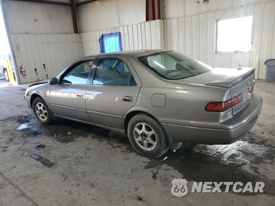 Drugie zdjęcie samochodu z przodu: 1998 TOYOTA CAMRY CE VIN:4T1BG22K4WU198304 - miniatura