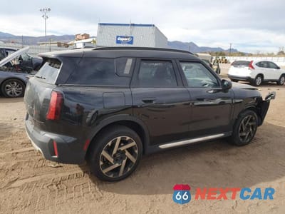 Trzecie zdjęcie samochodu z tyłu: 2025 MINI COUNTRYMAN S ALL4 VIN:WMZ23GA07S7P32580 - miniatura