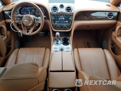 Zdjęcie 8 z 14 samochodu: 2018 BENTLEY BENTAYGA VIN:SJAAC2ZV0JC019042 - miniatura