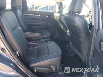 Zdjęcie 11 z 16 samochodu: 2017 TOYOTA HIGHLANDER LIMITED VIN:5TDDZRFH2HS407545 - miniatura