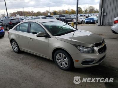 Czwarte zdjęcie samochodu z boku: 2015 CHEVROLET CRUZE LT VIN:1G1PC5SB4F7284422 - miniatura