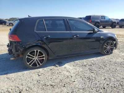 Trzecie zdjęcie samochodu z tyłu: 2017 VOLKSWAGEN GTI S/SE VIN:3VW447AU3HM064989 - miniatura