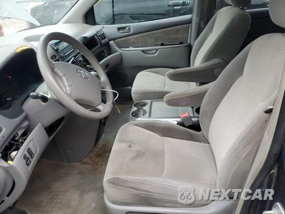 Zdjęcie 7 z 14 samochodu: 2007 TOYOTA SIENNA CE VIN:5TDZK23C47S020858 - miniatura