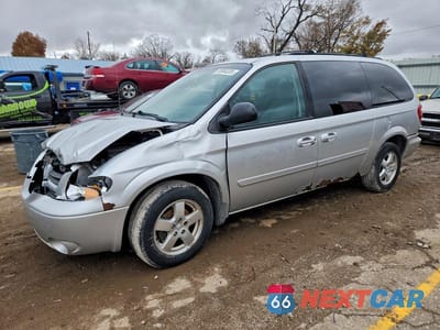 2007 DODGE GRAND CARAVAN SXT 2D4GP44L77R165018 - główne zdjęcie licytacji z USA - miniatura