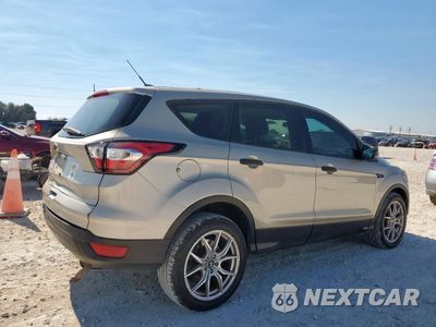 Trzecie zdjęcie samochodu z tyłu: 2017 FORD ESCAPE S VIN:1FMCU0F7XHUE47067 - miniatura