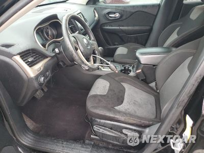 Zdjęcie 7 z 15 samochodu: 2017 JEEP CHEROKEE SPORT VIN:1C4PJLAB5HW548663 - miniatura