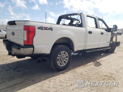 Trzecie zdjęcie samochodu z tyłu: 2019 FORD F250 SUPER DUTY VIN:1FT7W2BT2KEC16650 - miniatura