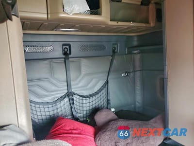 Zdjęcie 6 z 10 samochodu: 2019 FREIGLINER CASCADIA 113 VIN:3AKJGHDV5KDKK2802 - miniatura