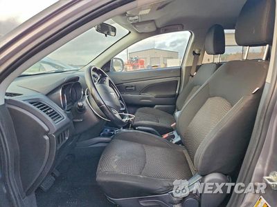 Zdjęcie 7 z 12 samochodu: 2016 MITSUBISHI OUTLANDER SPORT VIN:JA4AP3AU2GZ053088 - miniatura