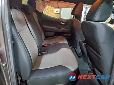 Zdjęcie 10 z 11 samochodu: 2022 TOYOTA TACOMA TRD SPORT VIN:3TMCZ5AN4NM532799 - miniatura