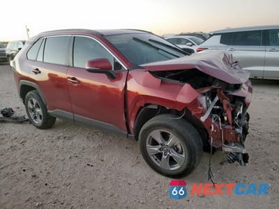 Czwarte zdjęcie samochodu z boku: 2024 TOYOTA RAV4 XLE VIN:2T3W1RFV7RW345842 - miniatura