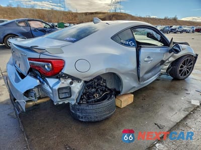 Trzecie zdjęcie samochodu z tyłu: 2017 SUBARU BRZ 2.0 PREMIUM VIN:JF1ZCAB16H9605972 - miniatura