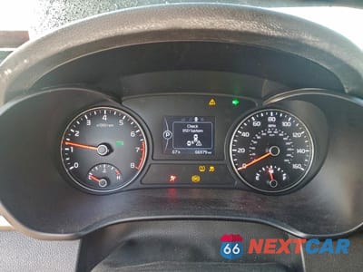 Zdjęcie 9 z 12 samochodu: 2018 KIA OPTIMA LX VIN:5XXGT4L35JG239112 - miniatura
