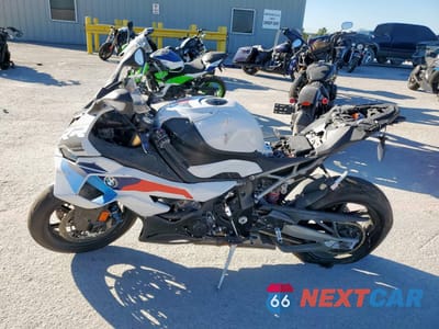Trzecie zdjęcie samochodu z tyłu: 2025 BMW S 1000 RR VIN:WB10P2308S6L91866 - miniatura