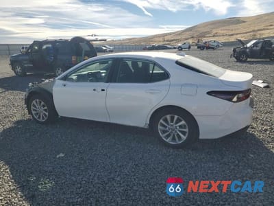 Drugie zdjęcie samochodu z przodu: 2023 TOYOTA CAMRY LE VIN:4T1C11AK3PU136573 - miniatura