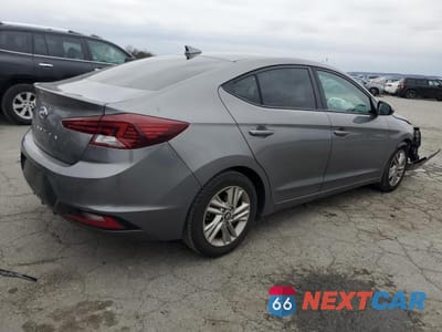 Trzecie zdjęcie samochodu z tyłu: 2020 HYUNDAI ELANTRA SEL VIN:5NPD84LF0LH539405 - miniatura