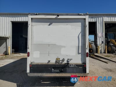 Zdjęcie 6 z 13 samochodu: 2021 FORD E350 DELIVERY TRUCK VIN:1FDWE3FK0MDC04734 - miniatura