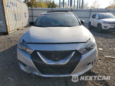 Piąte zdjęcie samochodu w środku: 2017 NISSAN MAXIMA 3.5S VIN:1N4AA6AP0HC390145 - miniatura