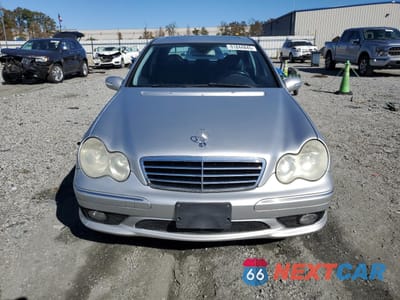 Piąte zdjęcie samochodu w środku: 2005 MERCEDES-BENZ C 230K SPORT SEDAN VIN:WDBRF40J25F667368 - miniatura