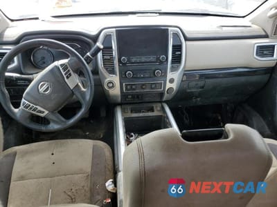 Zdjęcie 8 z 11 samochodu: 2020 NISSAN TITAN SV 2WD V8 CREW CAB 5.6L VIN:1N6AA1EF7LN507163 - miniatura