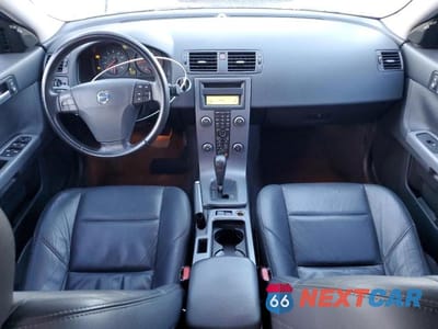 Zdjęcie 8 z 12 samochodu: 2009 VOLVO S40 2.4I VIN:YV1MS382392455679 - miniatura