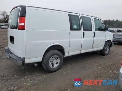 Trzecie zdjęcie samochodu z tyłu: 2023 CHEVROLET EXPRESS G2 DELIVERY VAN VIN:1GCWGAFP8P1220037 - miniatura