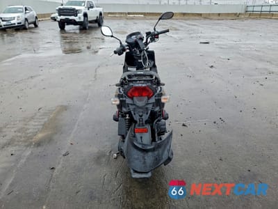 Czwarte zdjęcie samochodu z boku: 2018 YAMAHA YW50 F VIN:RKRSA43A0JA125554 - miniatura