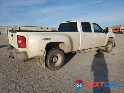 Trzecie zdjęcie samochodu z tyłu: 2012 CHEVROLET SILVERADO K3500 LTZ VIN:1GC4K1CG5CF223680 - miniatura