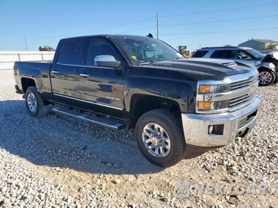 Czwarte zdjęcie samochodu z boku: 2018 CHEVROLET SILVERADO K2500 HEAVY DUTY LTZ VIN:1GC1KWEY0JF104163 - miniatura
