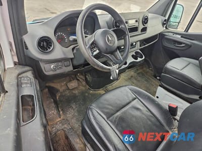 Zdjęcie 8 z 12 samochodu: 2021 MERCEDES BENZ SPRINTER DELIVERY VAN VIN:W1W40BHY6MT056542 - miniatura