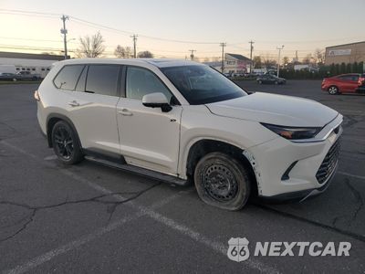 Czwarte zdjęcie samochodu z boku: 2024 TOYOTA GRAND HIGHLANDER XLE VIN:5TDACAB58RS018797 - miniatura
