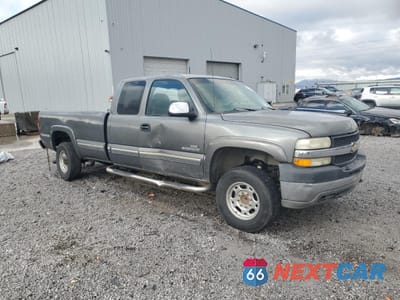 Czwarte zdjęcie samochodu z boku: 2001 CHEVROLET SILVERADO C2500 HEAVY DUTY VIN:1GCHC29171E337660 - miniatura