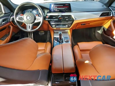 Zdjęcie 8 z 14 samochodu: 2019 BMW M5 VIN:WBSJF0C59KB447081 - miniatura