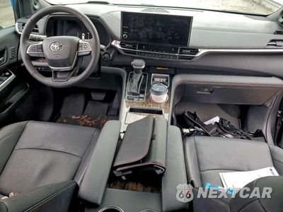 Zdjęcie 8 z 12 samochodu: 2025 TOYOTA SIENNA LIMITED VIN:5TDERKEC2SS263214 - miniatura