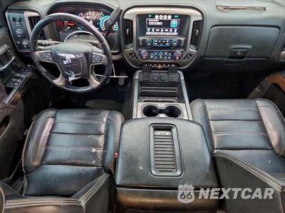 Zdjęcie 8 z 15 samochodu: 2018 GMC SIERRA K2500 DENALI VIN:1GT12UEY6JF255917 - miniatura